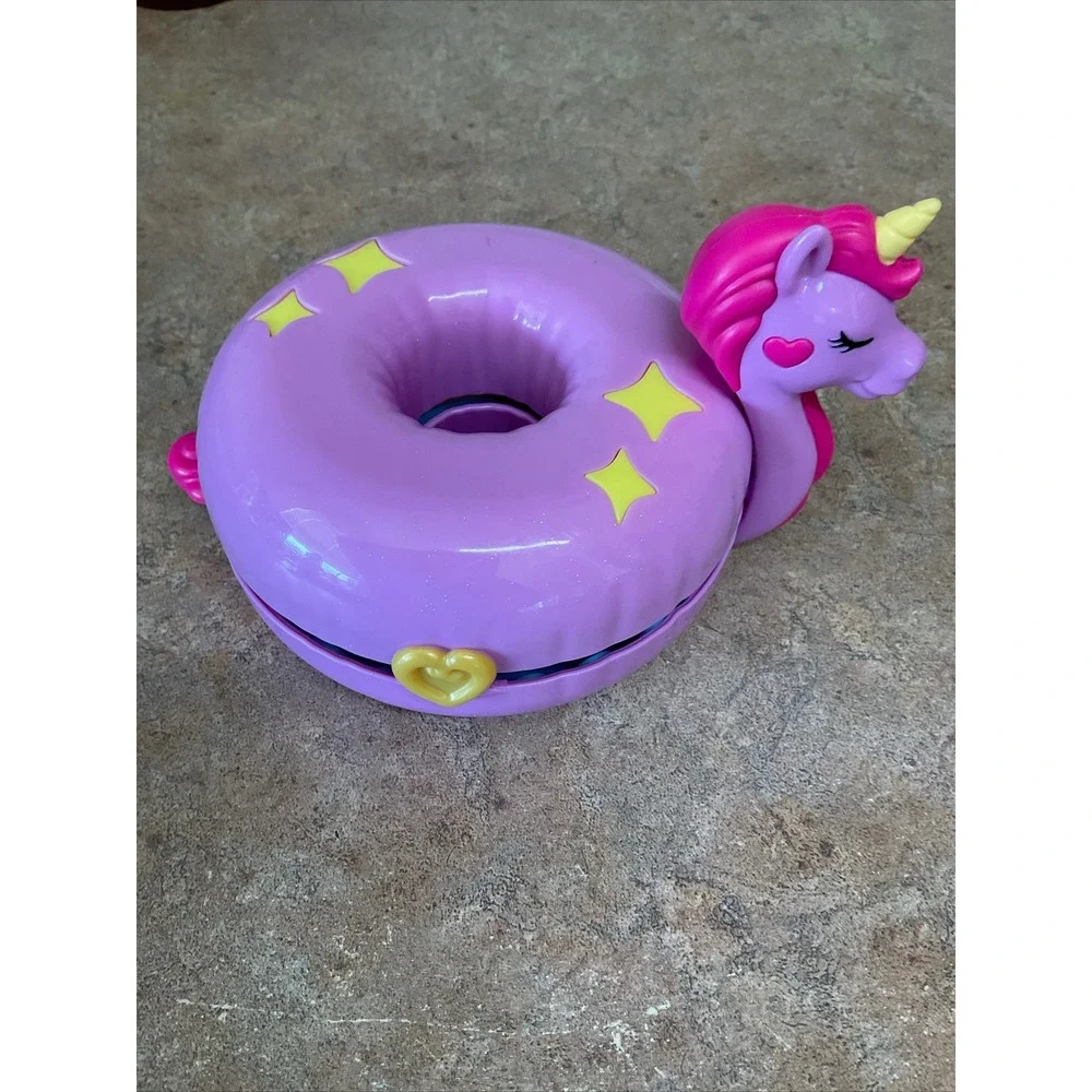 Polly Pocket Donut Pajama Party Unicorn Slumber Party Compact Playset‎ Purple